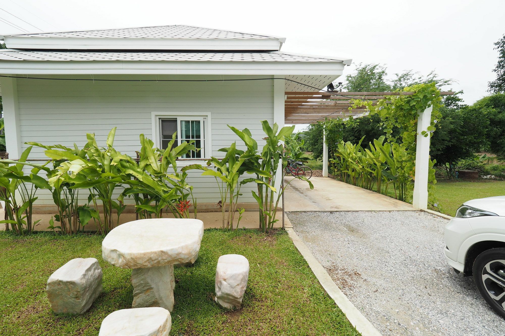 Baan2Rai Hotel Kanchanaburi Eksteriør billede